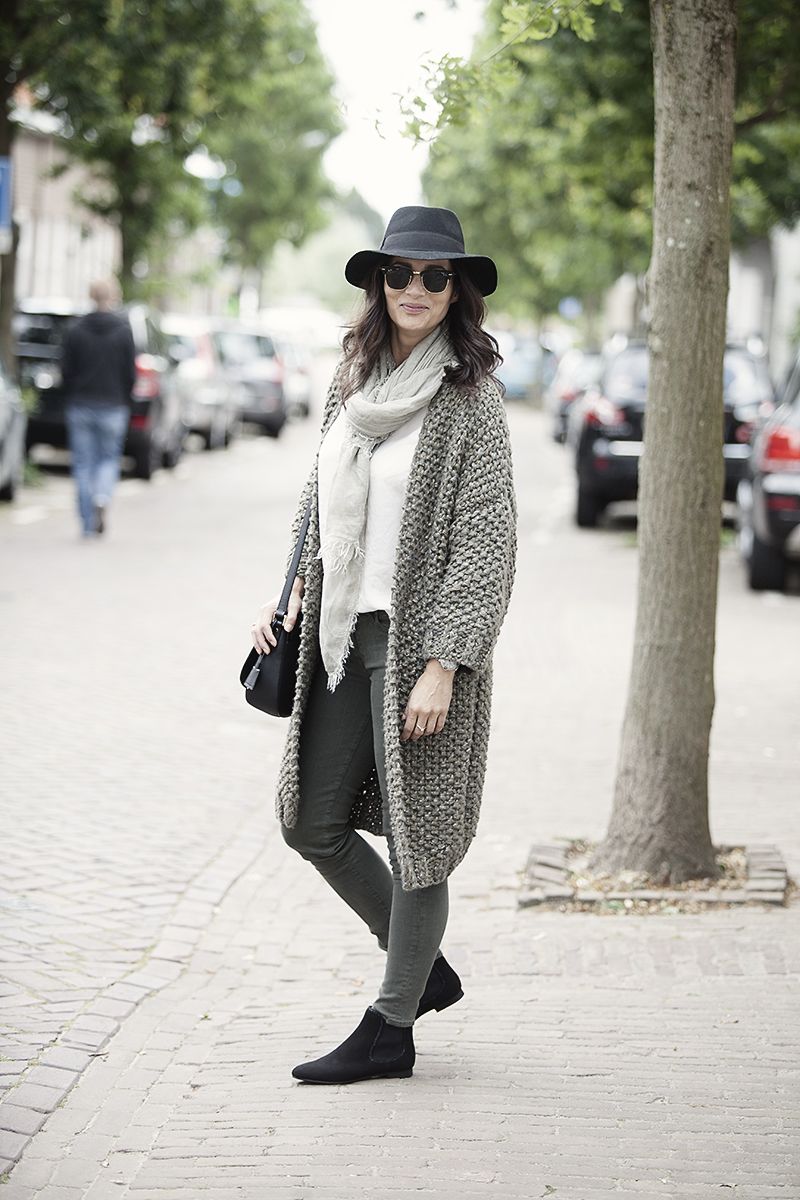 streetstyle pre fall 2015 BlogForShops Sabrina is wearing a handknitted cardigan by Kiro by Kim, Michael Kors handbag. Shop the look instore at De Nobelaer in Domburg
